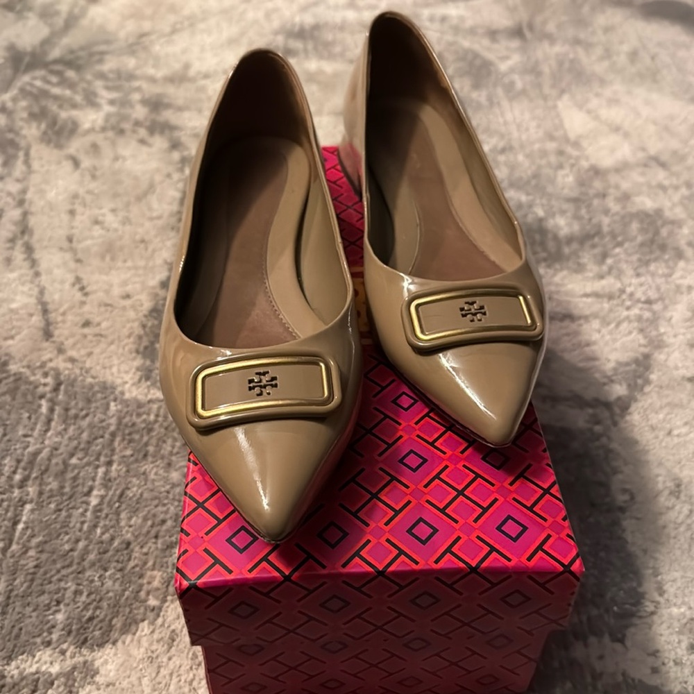 Tory Burch Nude Flats